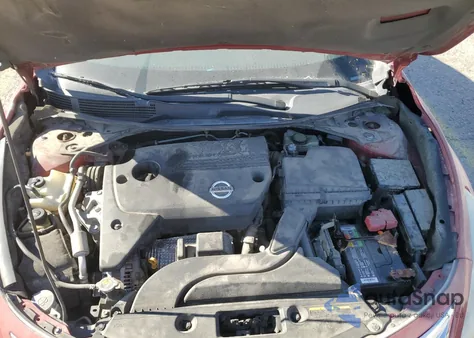 2015 Nissan Altima 2.5 z USA, uszkodzony, nr VIN 1N4AL3AP2FN376113